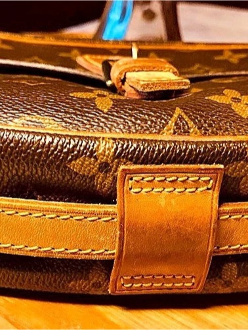 Louis Vuitton Authentic Vintage Monogram Jeune Fille crossbody / shoulder w/ COA - Picture 4 of 13